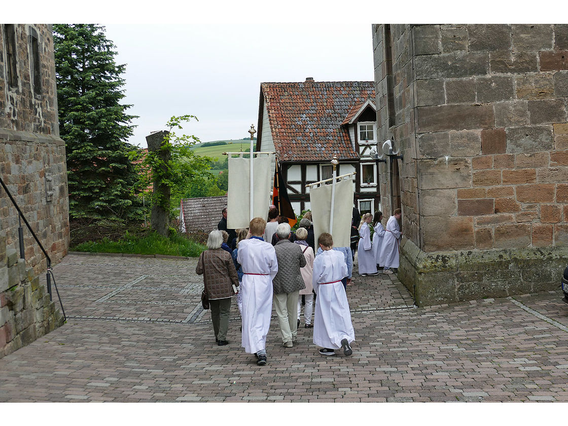 Bittprozession an Christi Himmelfahrt (Foto: Karl-Franz Thiede)